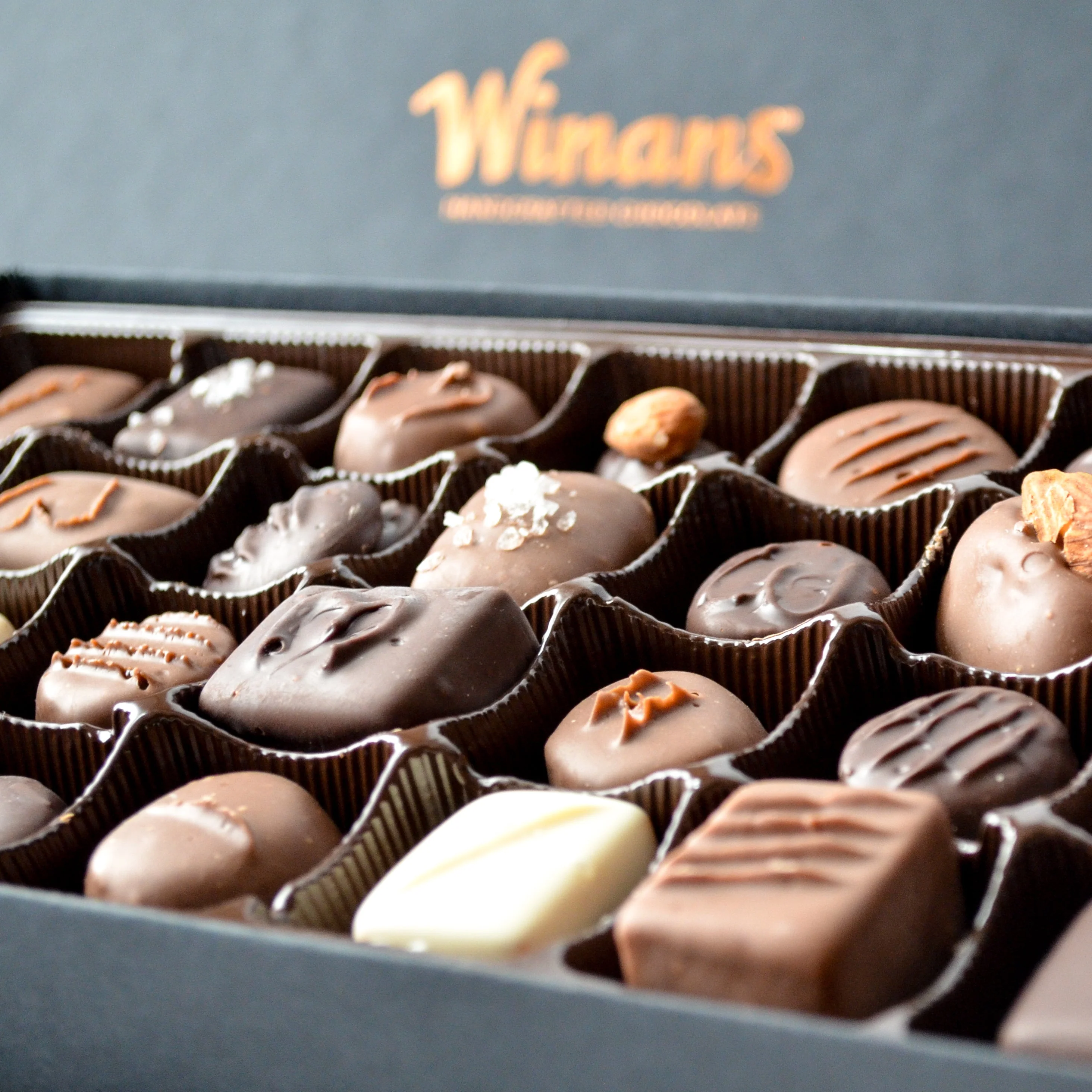Milk and Dark Assorted Gift Box - Image 5